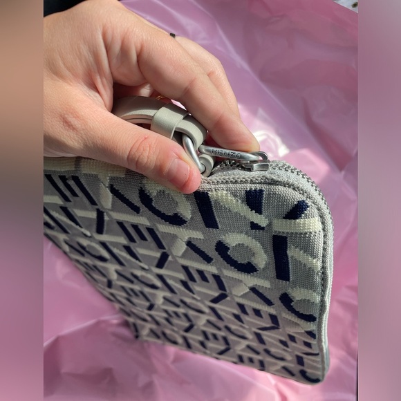 NEW Kenzo Tri Color Printed Logo Knit Fabric Zipped Wristlet Pouch - Picture 7 of 12